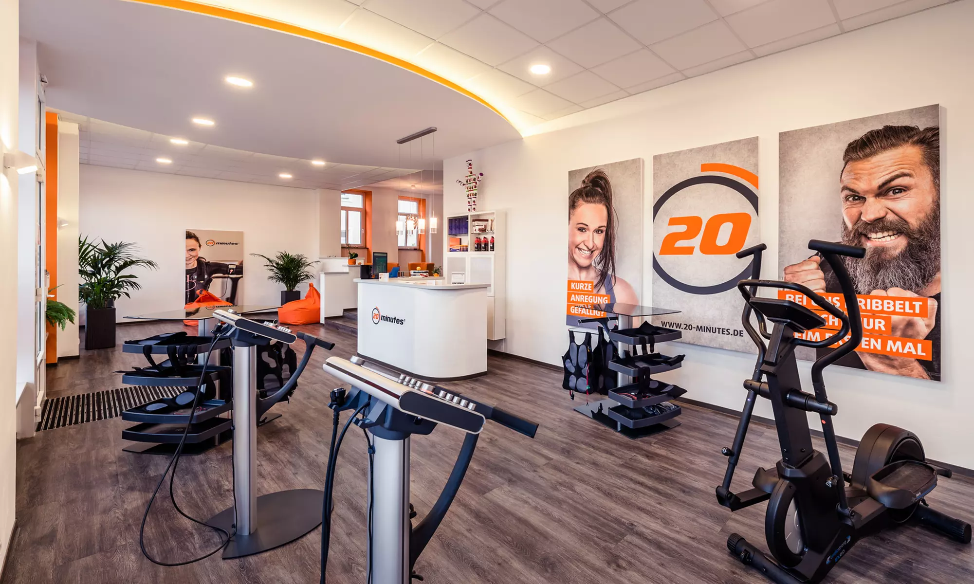 3 - 5 EMS-Trainings à 20 Min. inkl. Leihwäsche & Betreuung für 1 Pers.