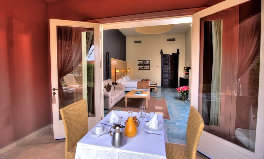 Image 3: Marrakech : suite Deluxe 5* avec pdj/demi-pension et option modelage