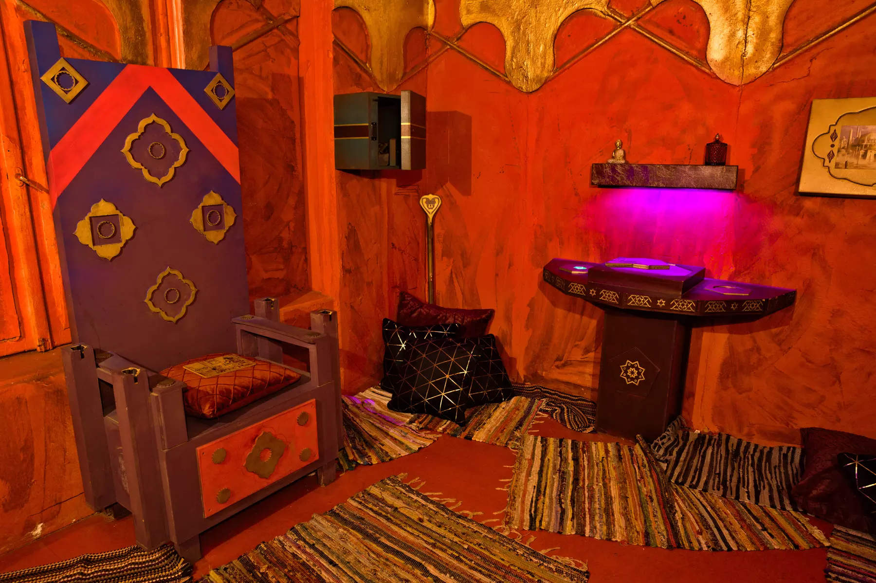 Escape Rooms | Thrilling Team Challenges in Sunrise, FL