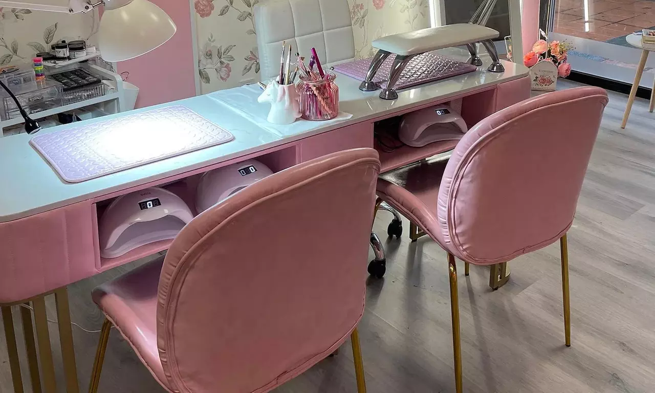 Luce una piel cuidada y radiante con una limpieza facial completa