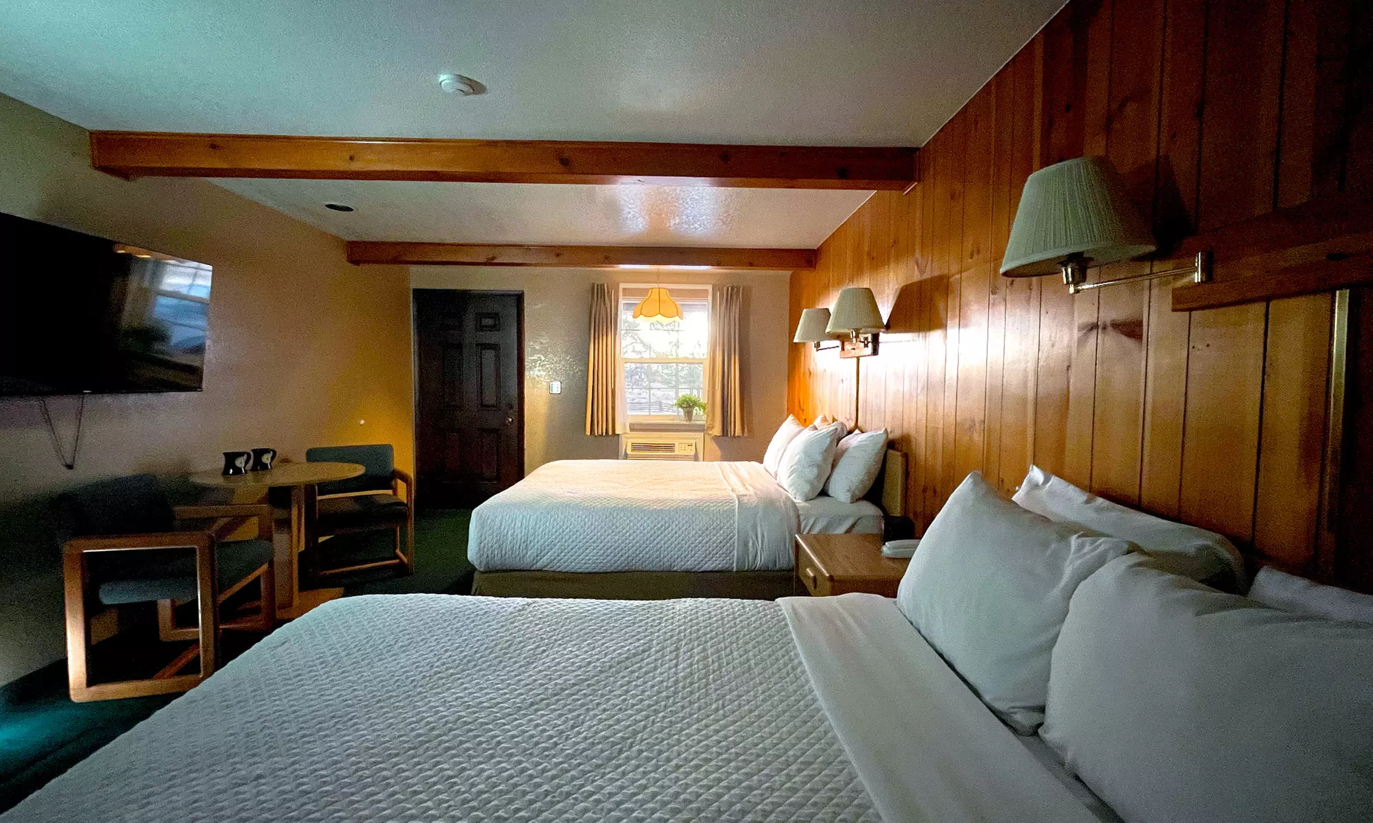 Stay with Home-Style Dining & Pool Access at Bryce Canyon Pines Lodge in Utah
