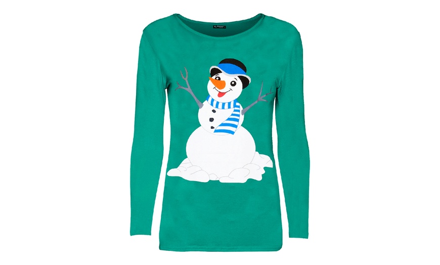 Image 8: Christmas-Themed T-Shirt