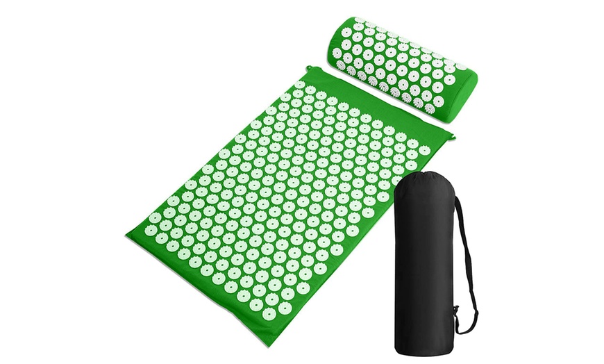 Image 5: Generise Acupressure Mat with Pillow and Bag