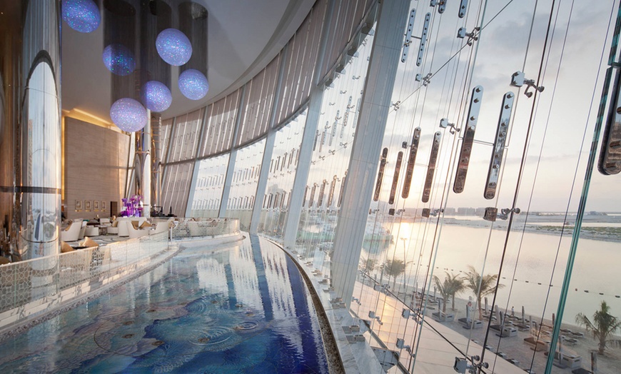 Image 2: Pool & Beach Access at Jumeirah Etihad