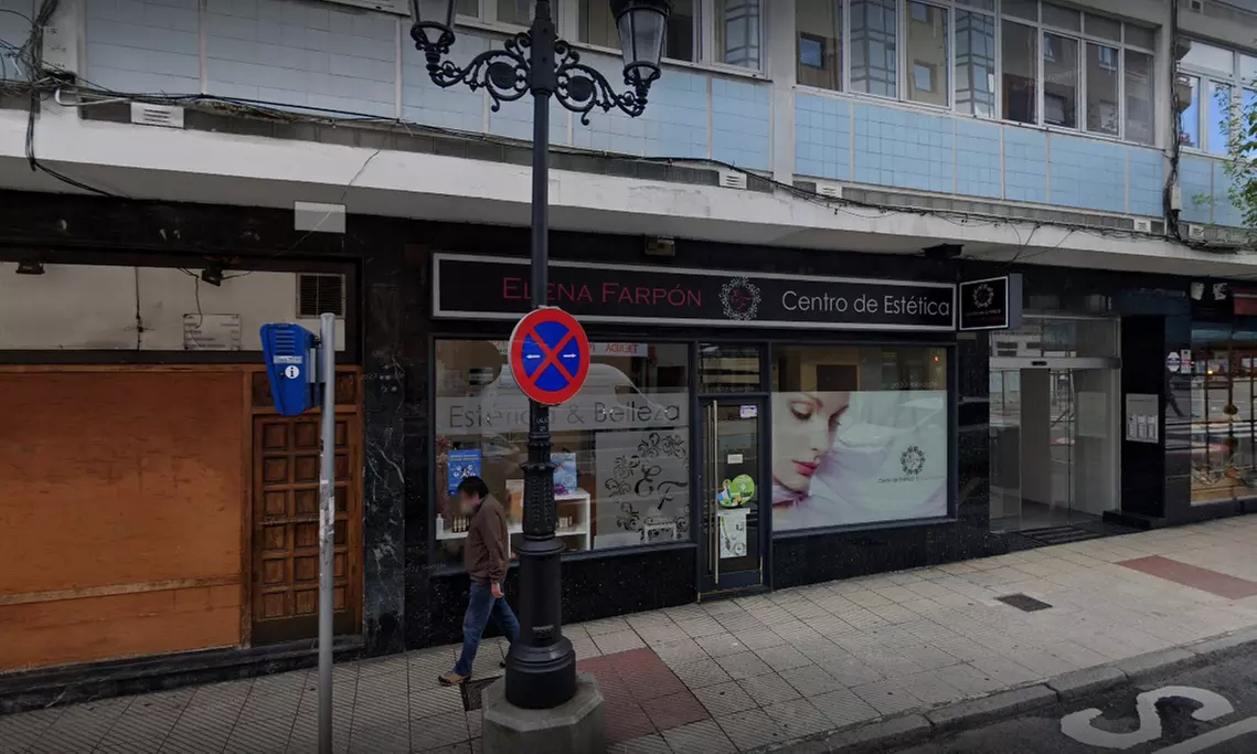 Tratamiento facial de 5 pasos y opción a servicios adicionales para 1