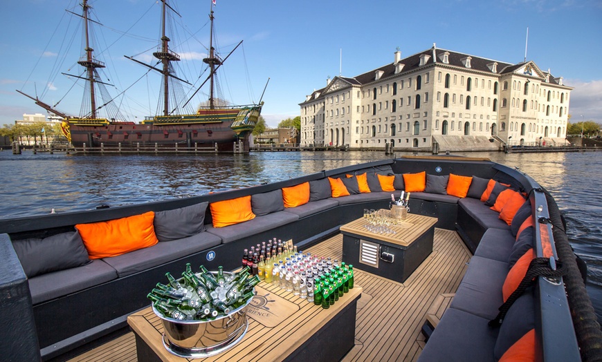 Image 5: A’dam: luxe sloep incl. schipper