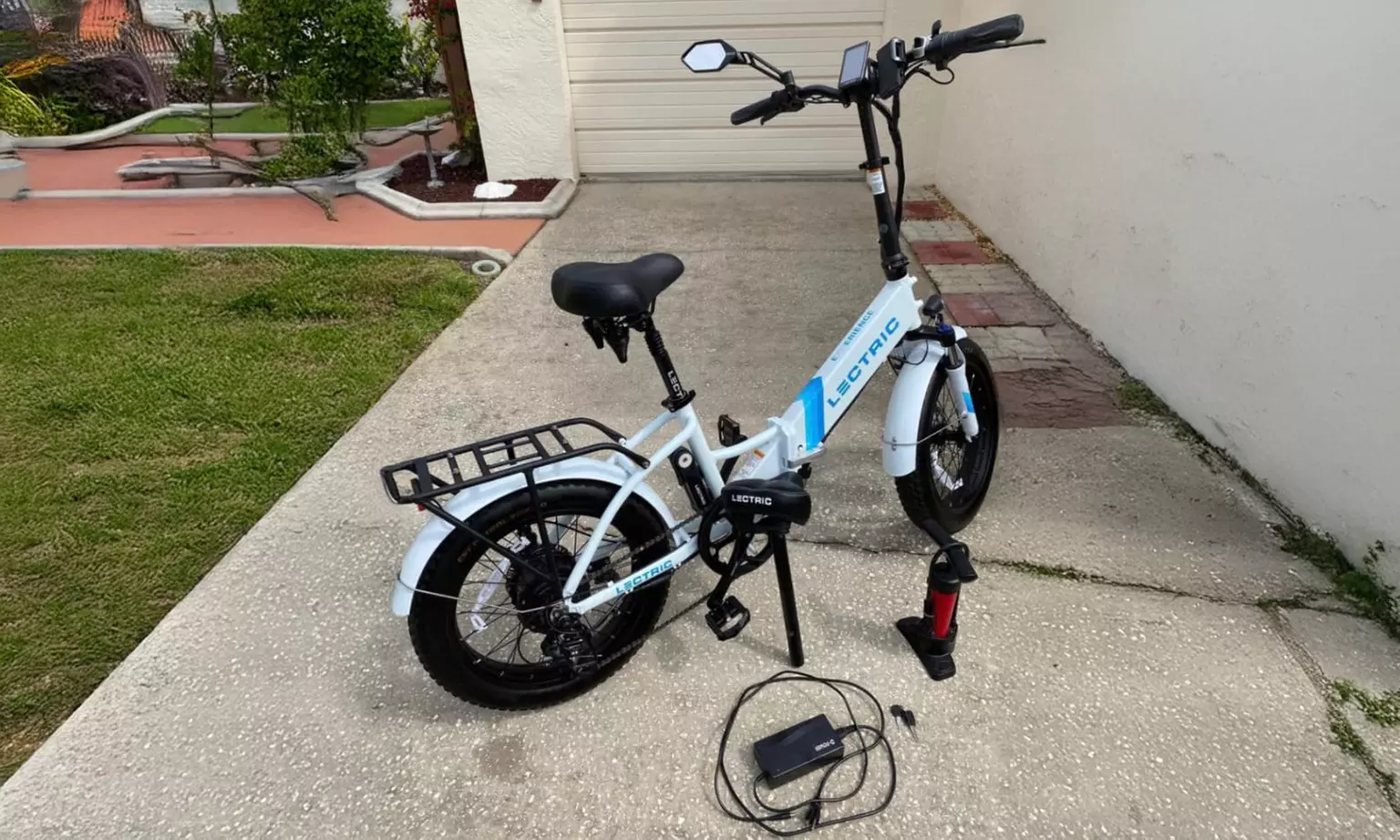 Ride with Ease with a Day OR Week Rental Options: E-Scooter Or E-Bike