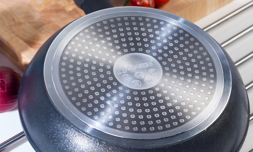 Image 5: Non-Stick Diamond Frying Pan