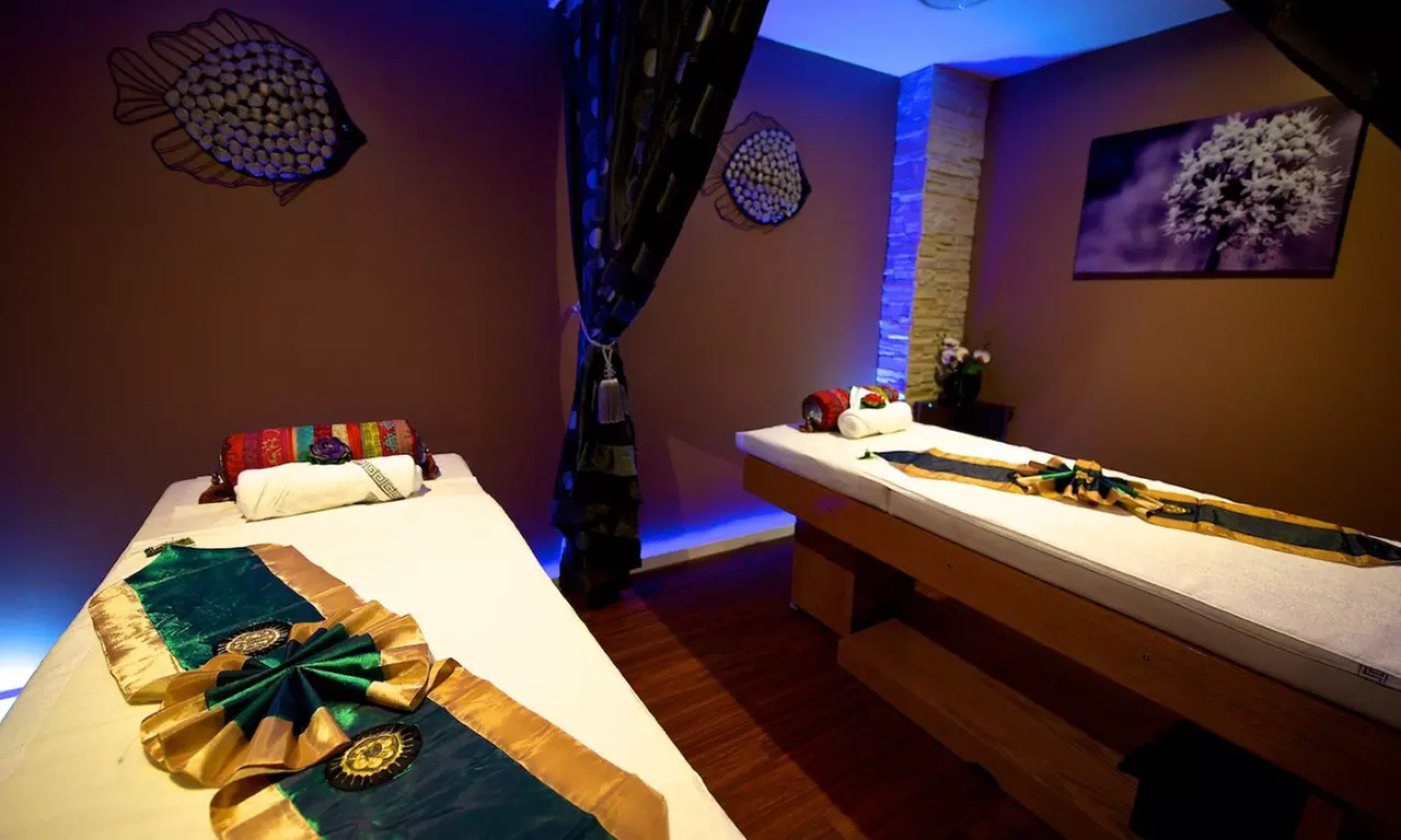 Ressourcez-vous avec un modelage thaï ou un rituel complet avec hammam