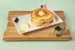 Hausgemachte American Style Pancakes inkl. Topping & Getränk für bis zu 4 Personen (bis zu 51% sparen) - Second Medium