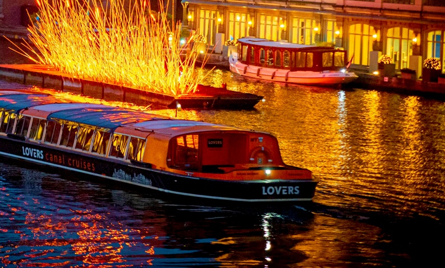 Image 1: Amsterdam Light Festival: 75 Min. Grachtenrundfahrt für 1 Person