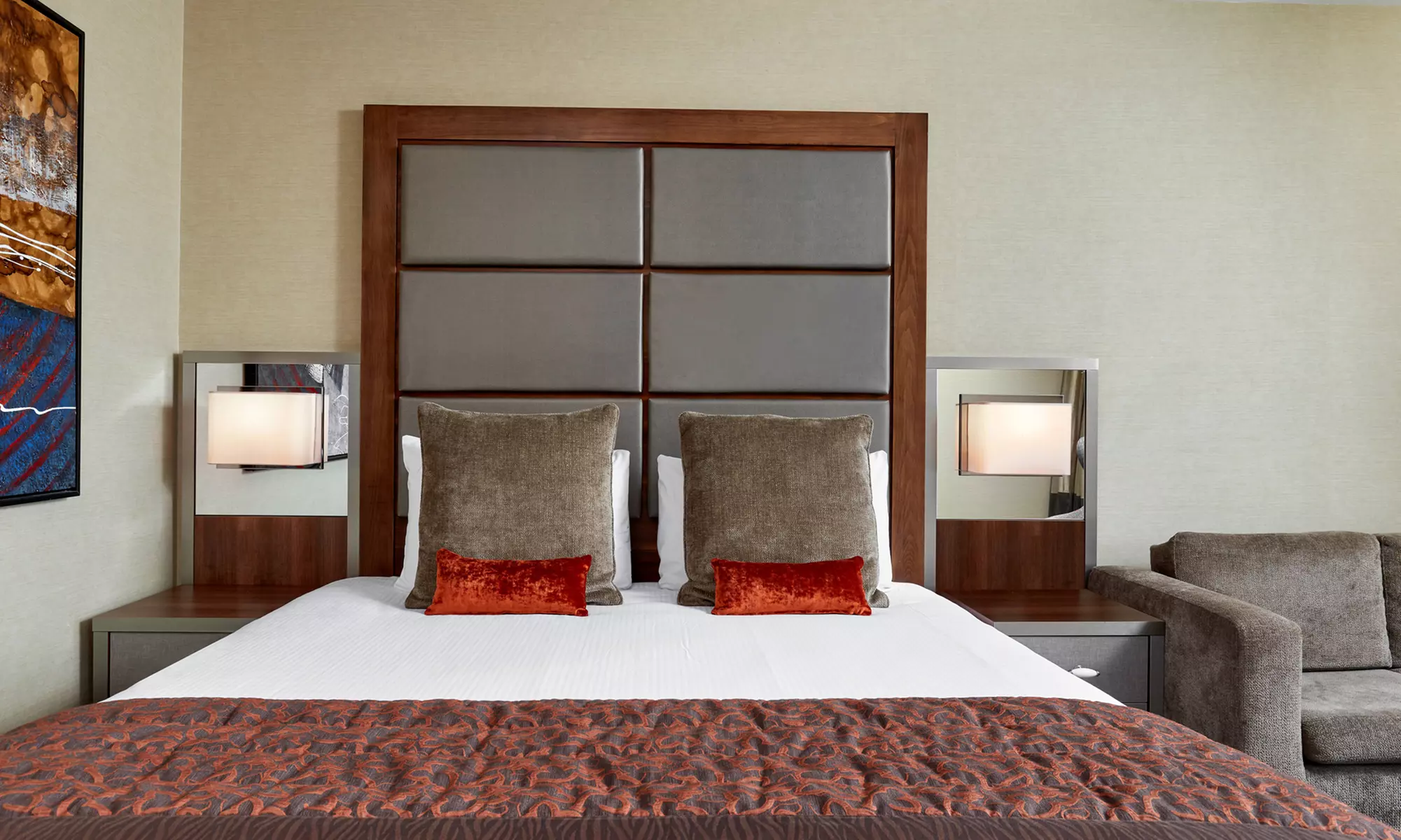 Luxury Central London: 4* Luxury Stay for Two with Spa Access