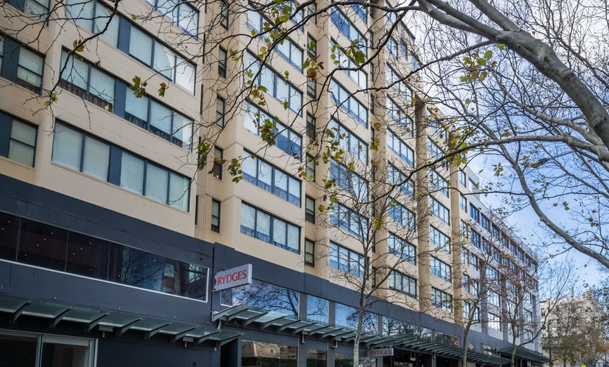 Image 2: Sydney: Executive King Room for Two with Welcome Drinks & Parking