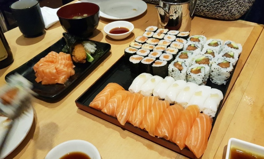 Image 4: 40-Piece Sushi Platter for Two