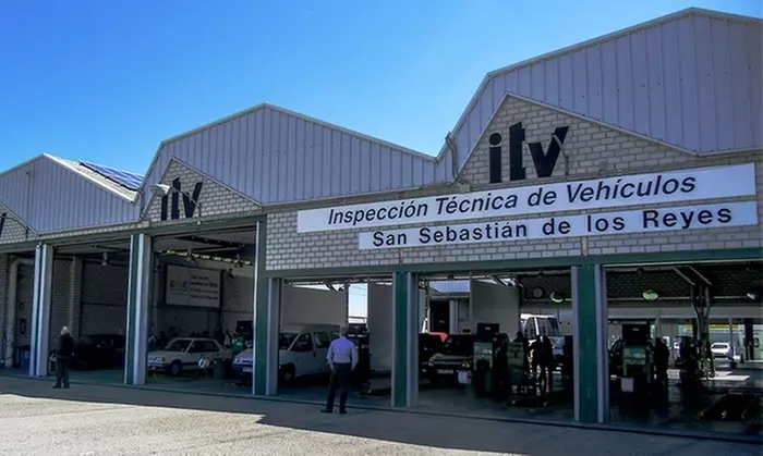 ITV para vehículos gasolina, motocicletas o vehículos diésel, con tasas incluidas, en ITV Go San Sebastián de los Reyes - Primary Image