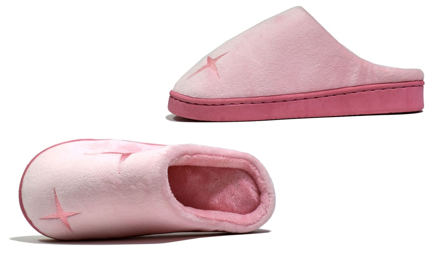 Image 8: Women's Fluffy Slippers