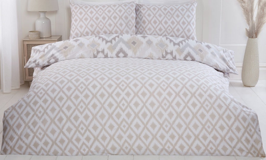 Image 5: Manifesting or Ikat Easy Care Reversible Duvet Set