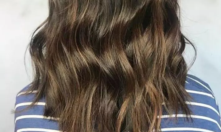 Sesión de peluquería con corte y opción a tinte o mechas balayage