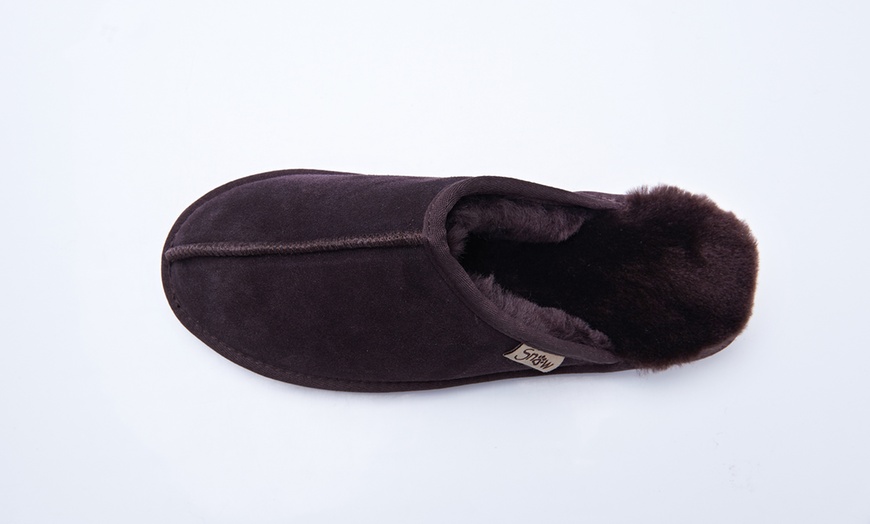 Image 9: Men's Sheepskin Slippers