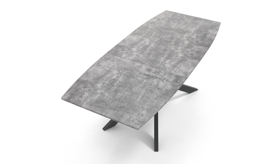 Image 8: Table extensible "Queens" Oresteluchetta