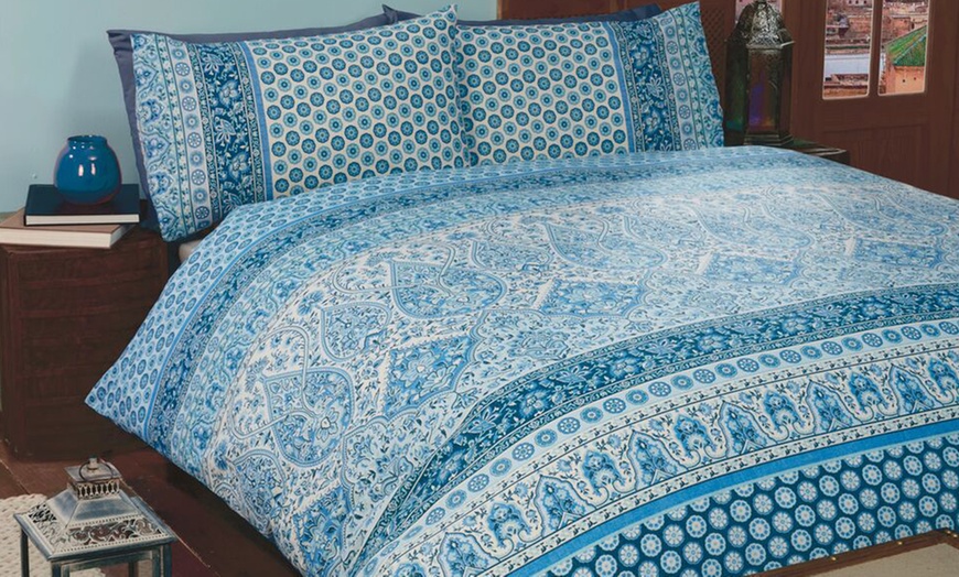 Image 8: Easy Care Duvet Sets