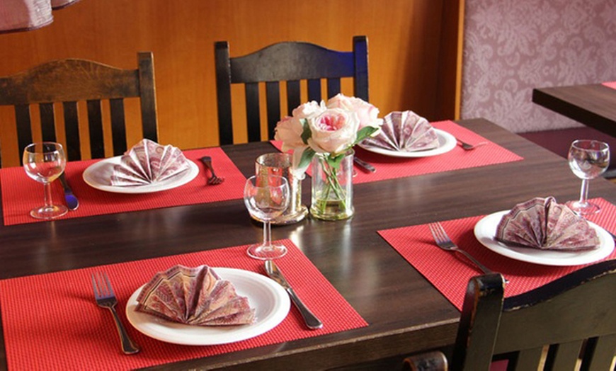 Image 5: Probiere den Orient: authentische libanesische Mezze Spezialitäten