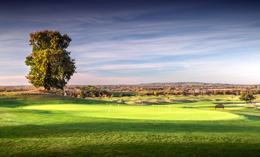 Image 11: 4* Oxfordshire Break with Golf or Spa