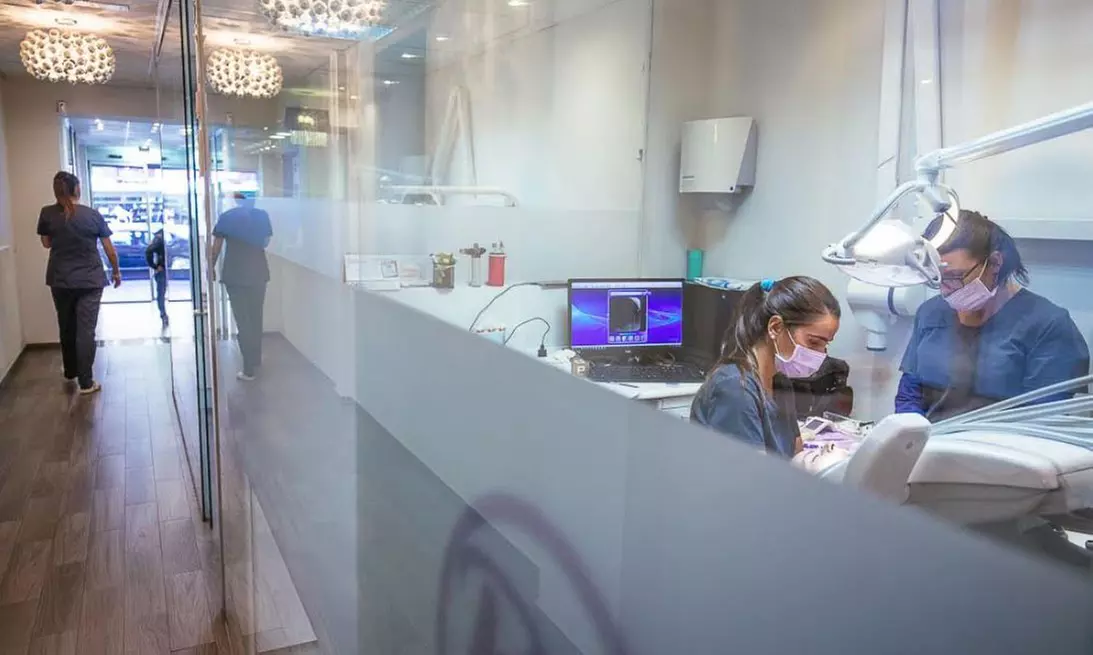 Limpieza o blanqueamiento dental