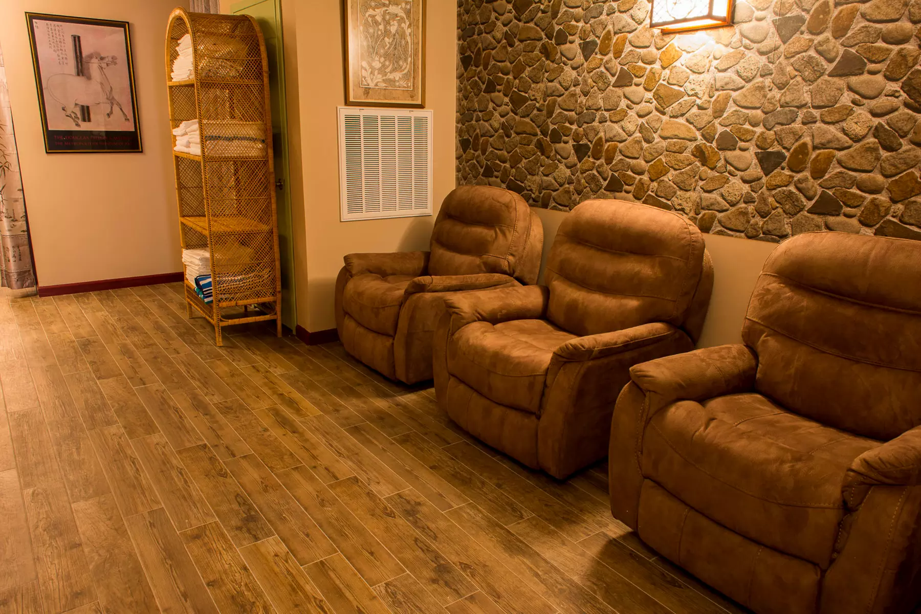 One 60-Minute Full Body Massage for One or Two at New Spa HH