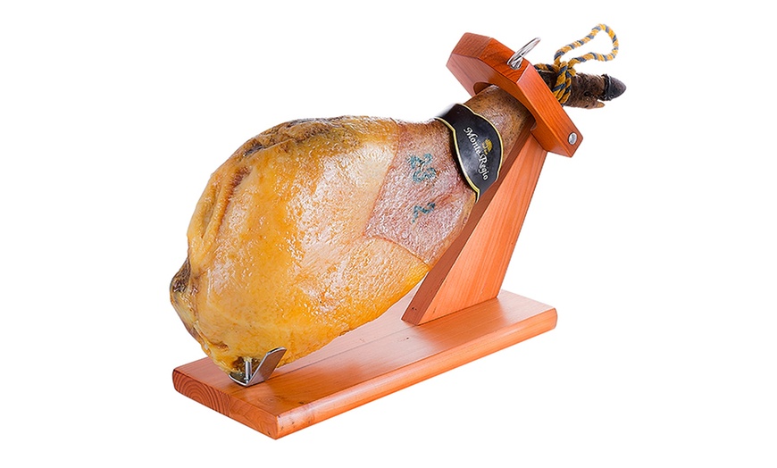 Image 4: Spanish Ham Shoulder