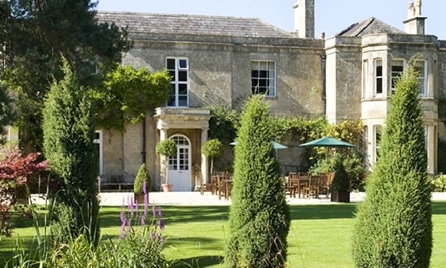 Image 14: Wiltshire: 1- or 2-Night 4* Stay with Breakfast