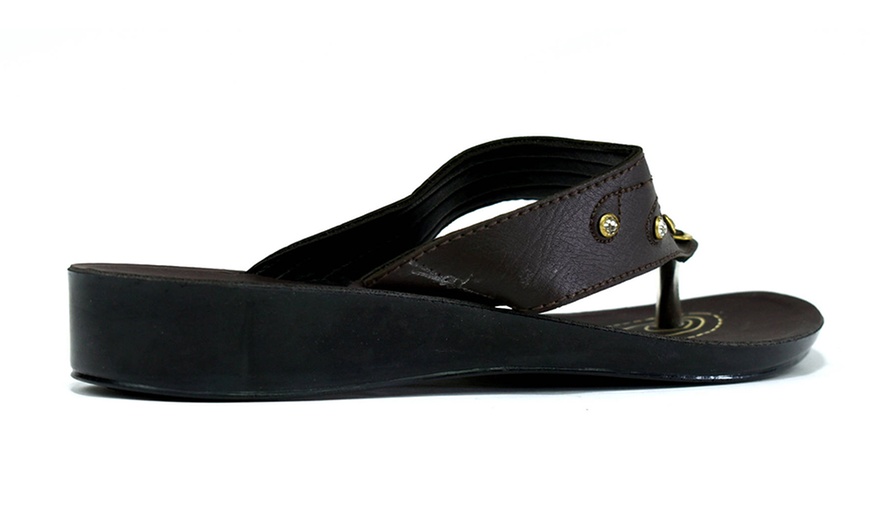 Image 10: Women's Summer Toe Post Sandals