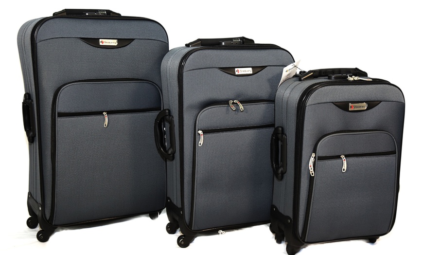 Image 88: Discovery Three-Piece Luggage