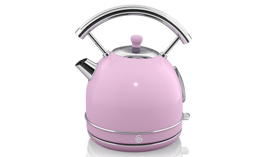 Image 5: Swan Kettle and Toaster Set