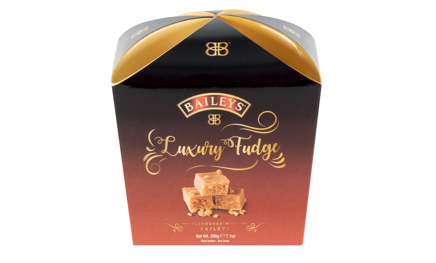 Image 3: Baileys Fudge Tin