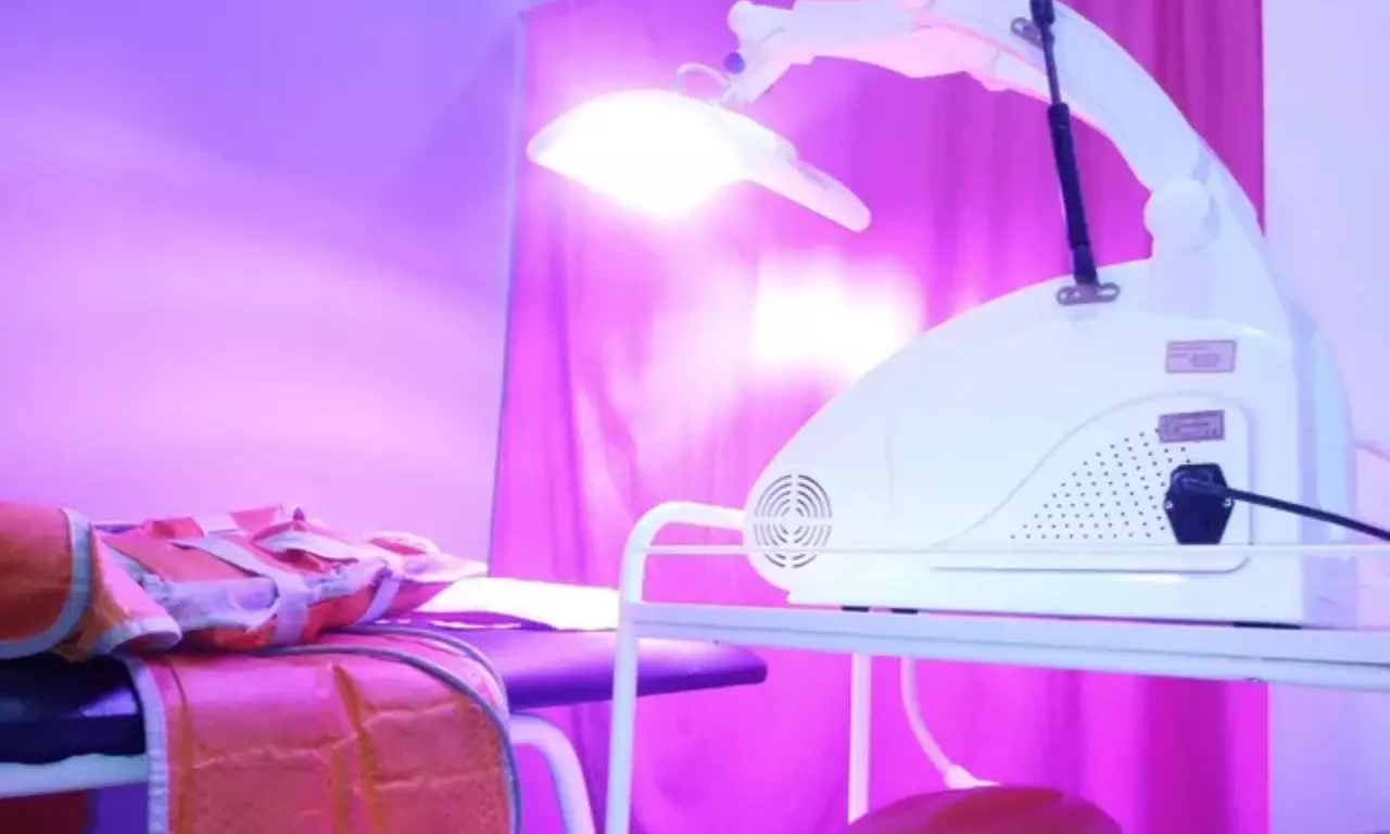 Manicura y pedicura deluxe con opción a tratamientos para 1 persona