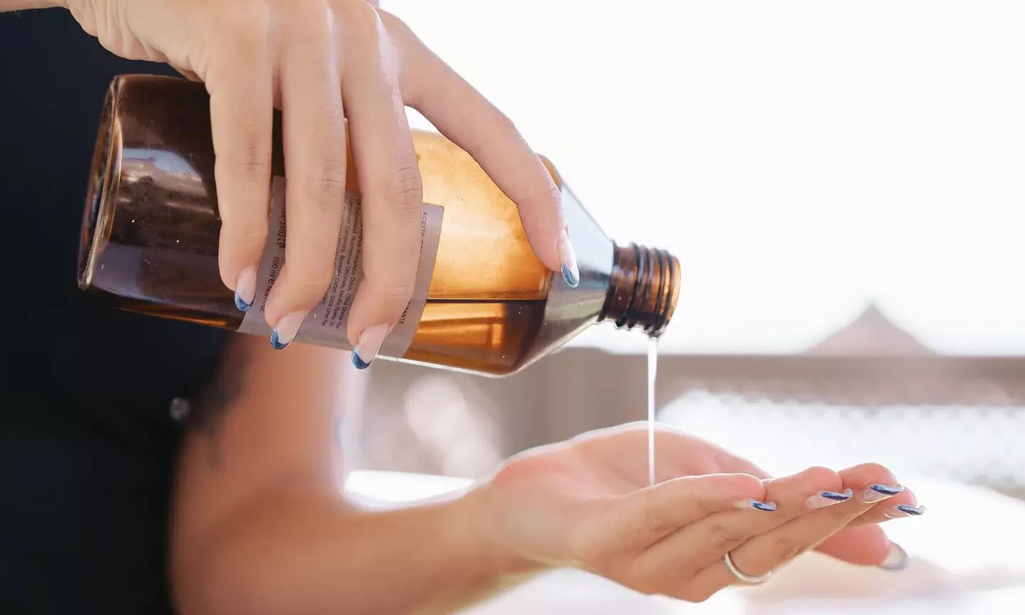 Masaje en pareja de 50 minutos con técnica a elegir y opción a cava