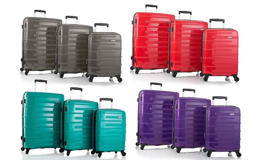 Image 1: Three-Piece Luggage Set