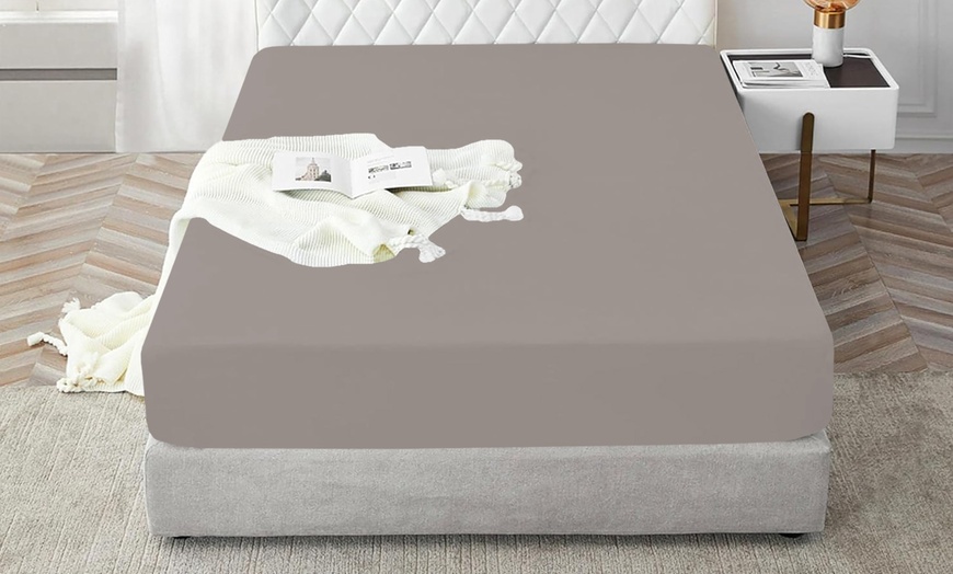 Image 19: Sábana bajera con esquinas