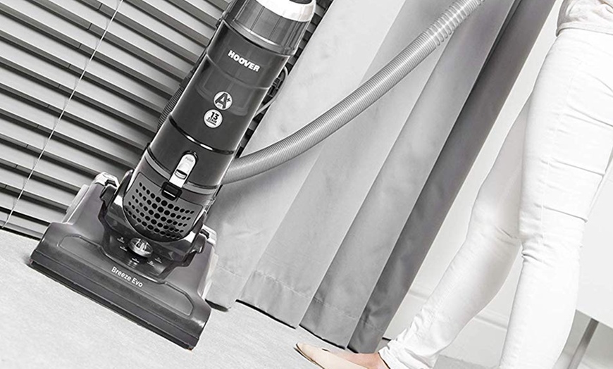 Image 3: Hoover Breeze Evo Upright Vacuum