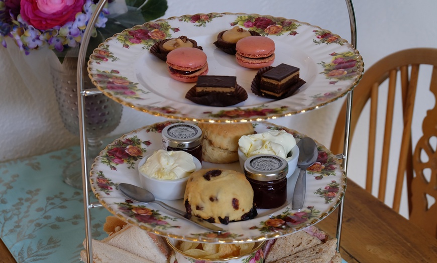 Image 5: Afternoon Tea for Two