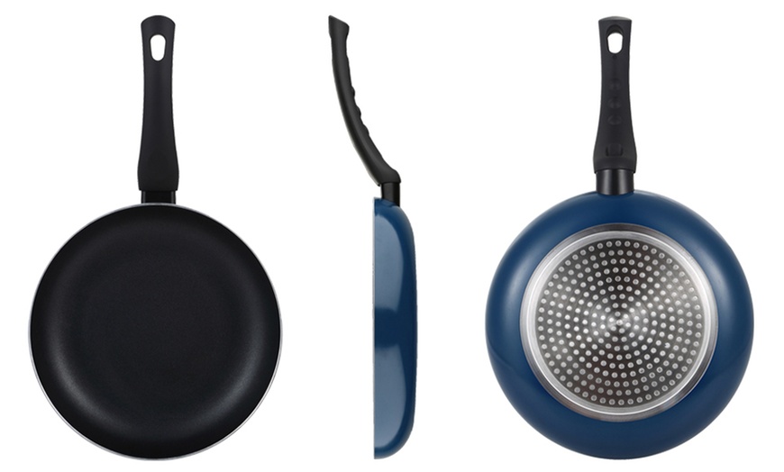 Image 2: Set of Three Bergner Frying Pans