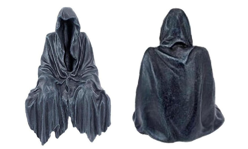 Image 3: Grim Reaper Sitting Statue Halloween Decoration