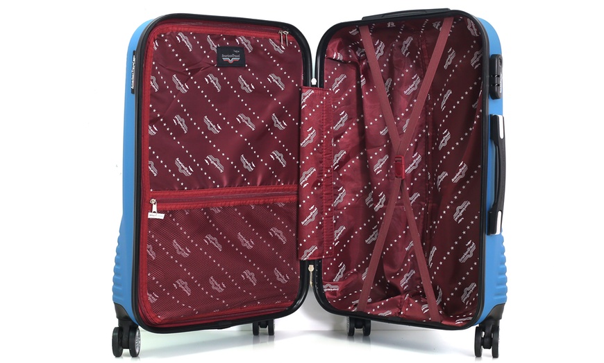 Image 13: Set of Three Suitcases