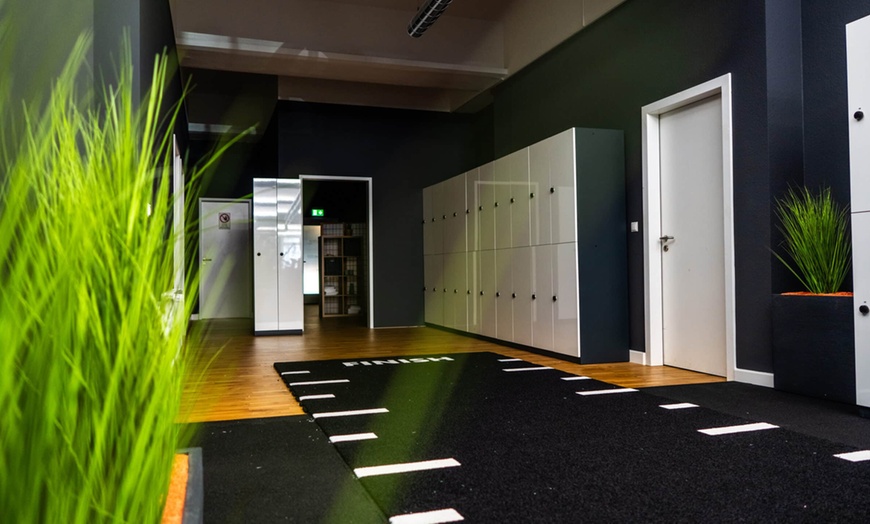 Image 13: Premium-Fitness im Invictus Gym inkl. Solarium & Getränke-Flatrate