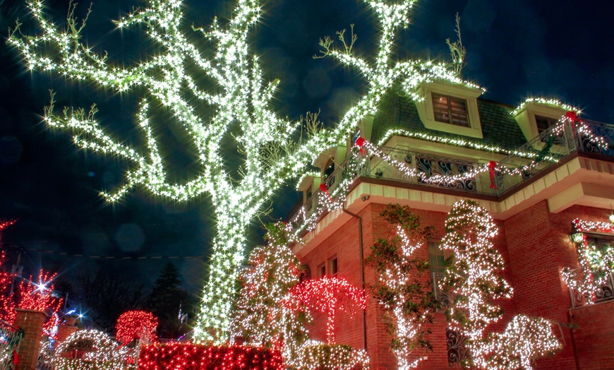 Image 4: See NYC’s Brightest Holiday Lights – Dyker Heights Christmas Tour