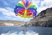 Explora las costas de Gran Canaria desde el cielo con una actividad de parasailing para 2 con 56% de descuento - Second Medium