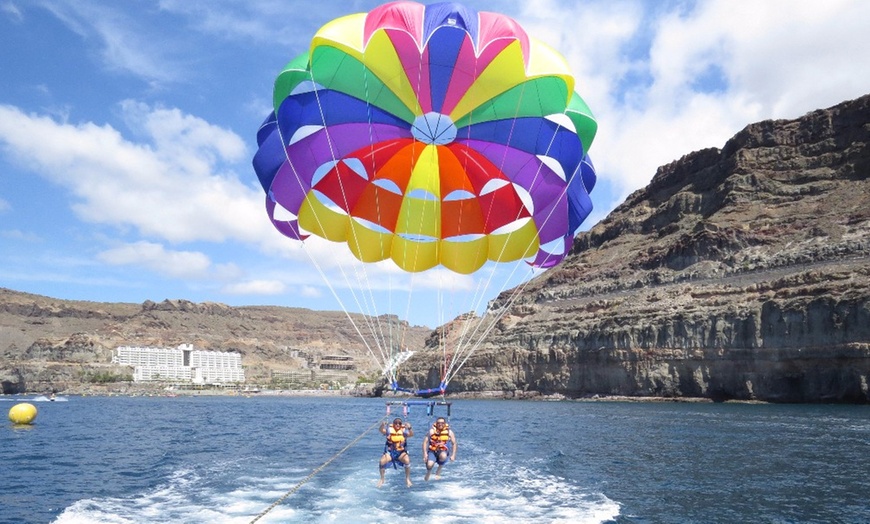 Image 4: Aventura aérea sobre playas paradisíacas: parasailing para 2 personas