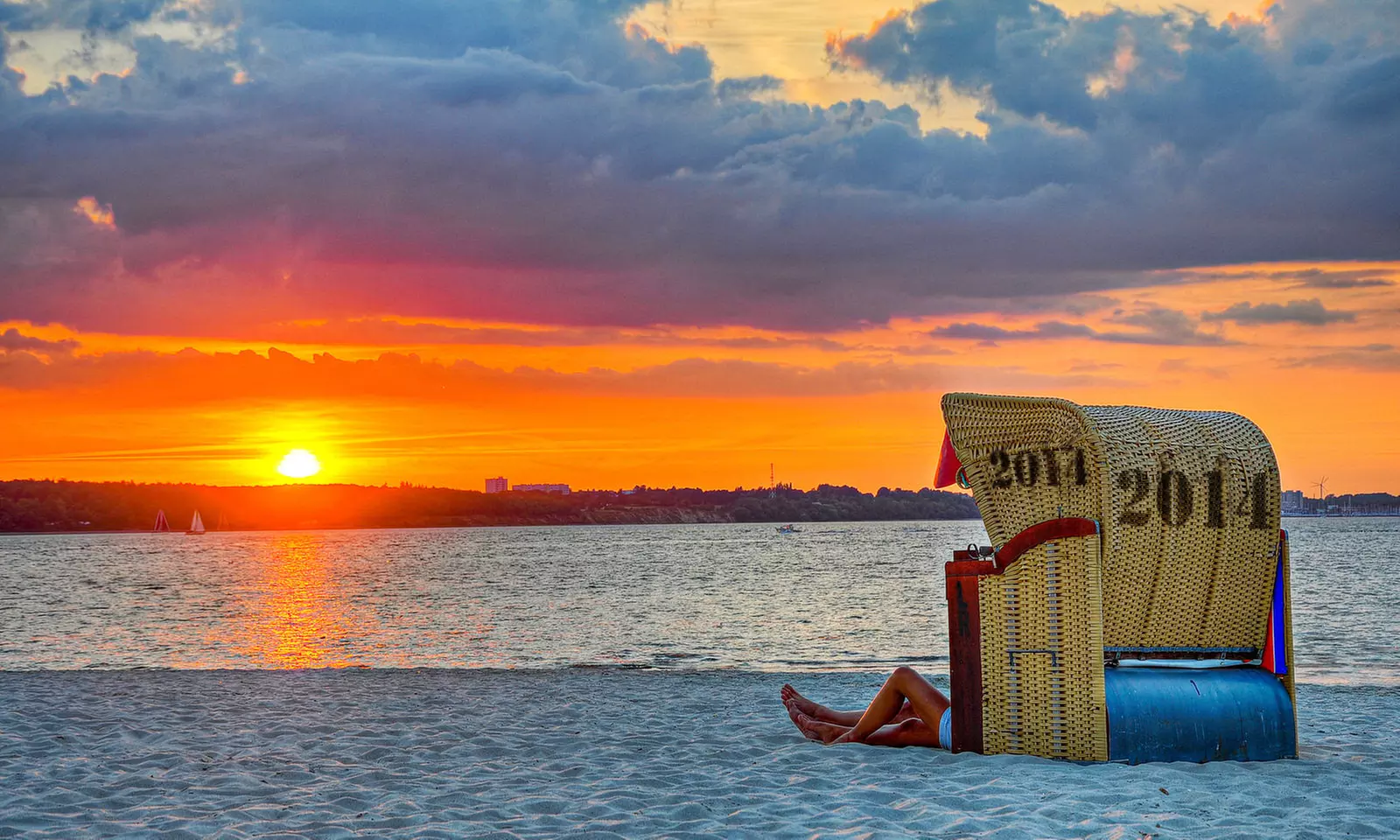 Nordsee/Büsum: Doppelzimmer für Zwei mit Frühstück, 3-Gänge-Dinner und Eintritt in die Therme im 4* Hotel zur Alten Post - Primary Image