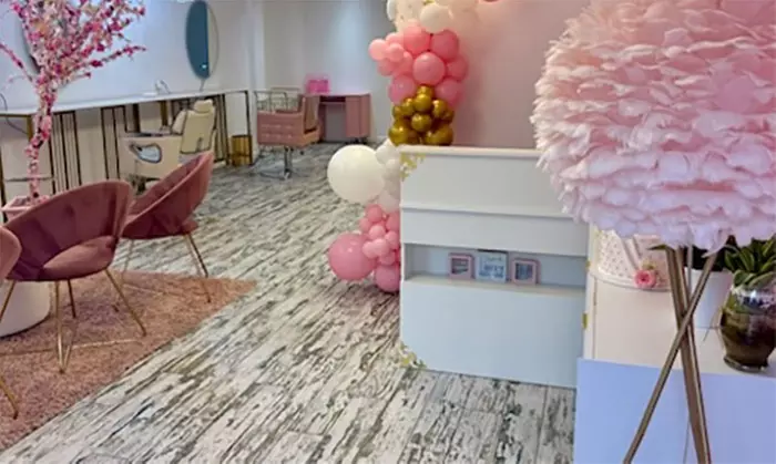 Get a 1 Blow Dry Session, 1 or 2 Deep Conditiong & Blowout Sessions